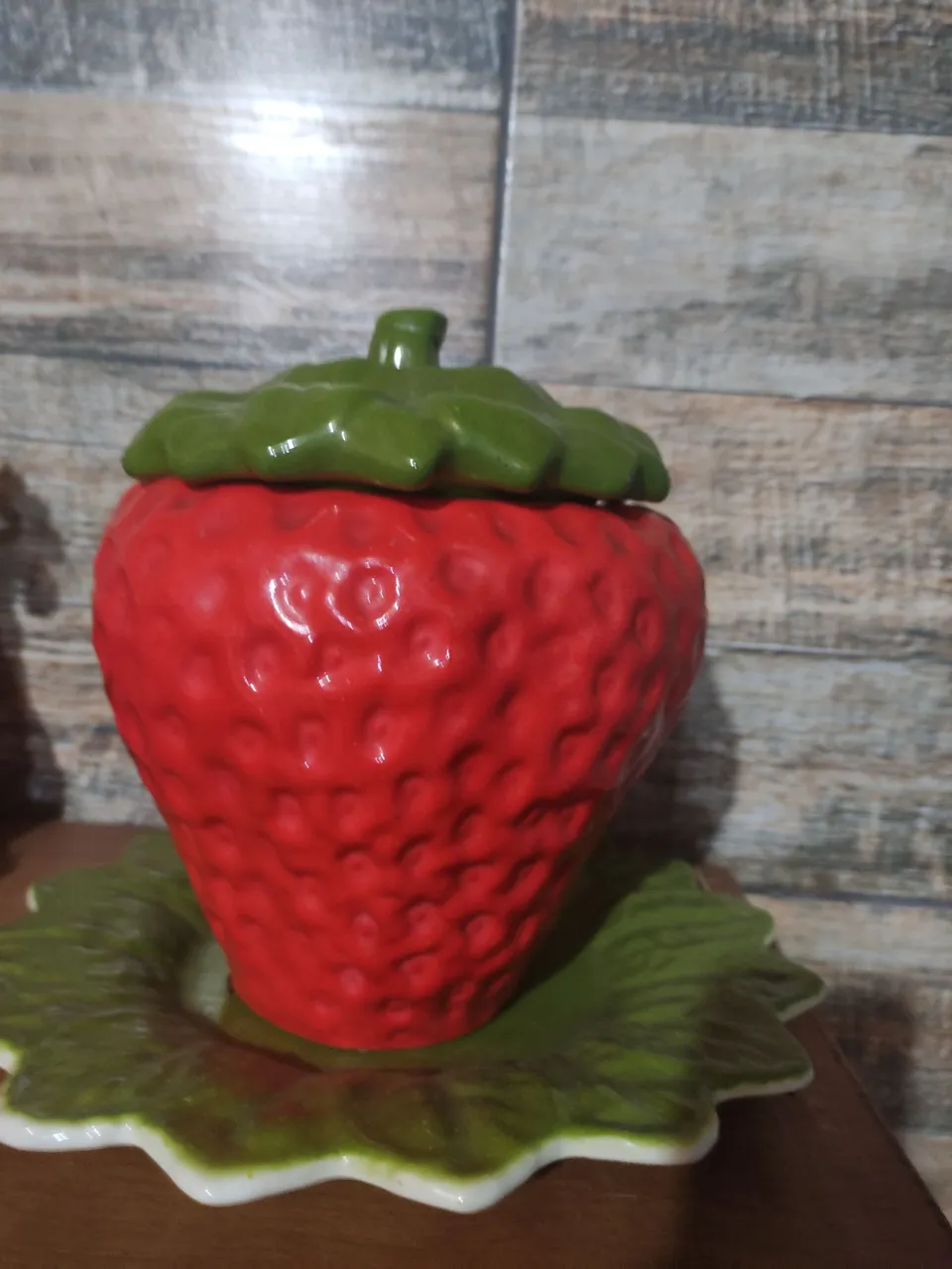 Pote antigo morango