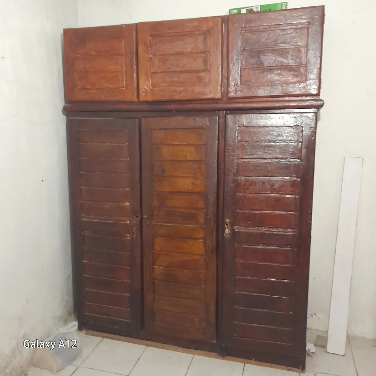 VENDE GUARDA ROUPAS DE MASARANDUBA