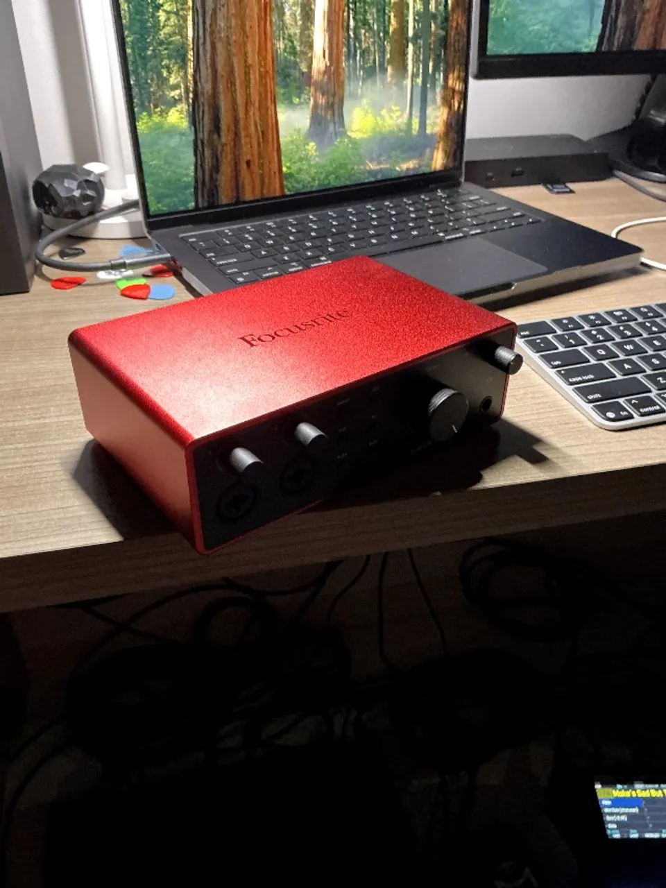 INTERFACE DE AUDIO FOCUSRITE SCARLETT 4I4 4 GERAÇÃO