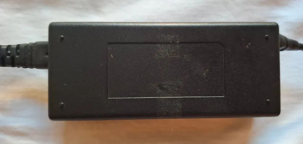 Fonte para monitor samsung, 12 volts x 3 amperes, pino agulha de 8 mm