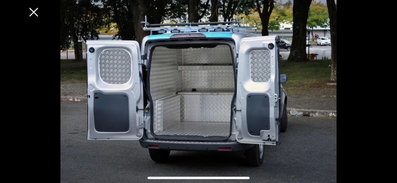 Adaptação de veículos de trabalho furgoes e camionetes  - Foto 6