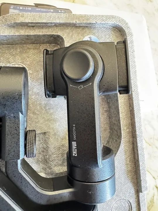 Estabilizador Zhiyun Smooth 4 Gimbal Videos Fotos Celular Cor Preto - Foto 5