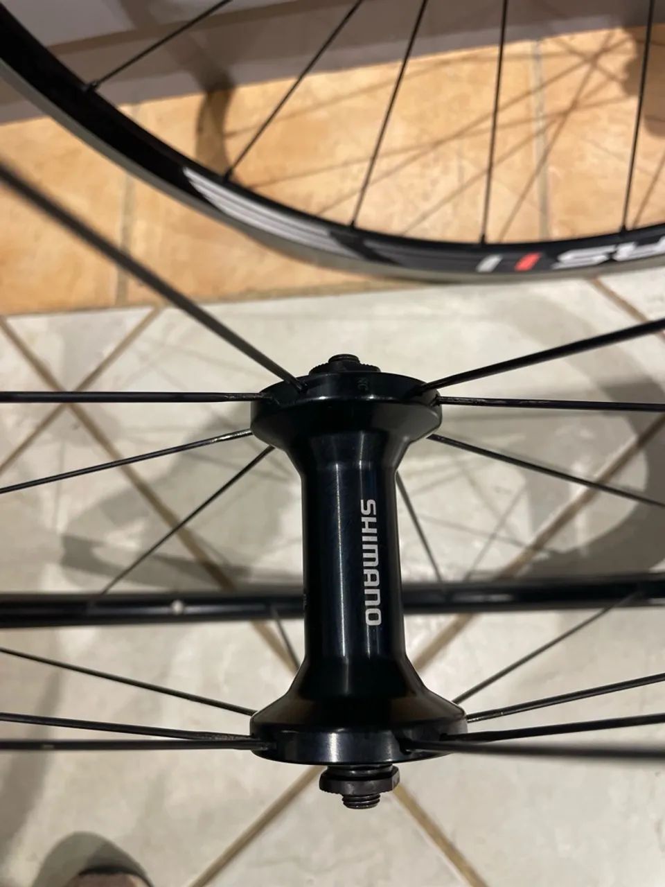 Rodas Shimano RS11 - Foto 4