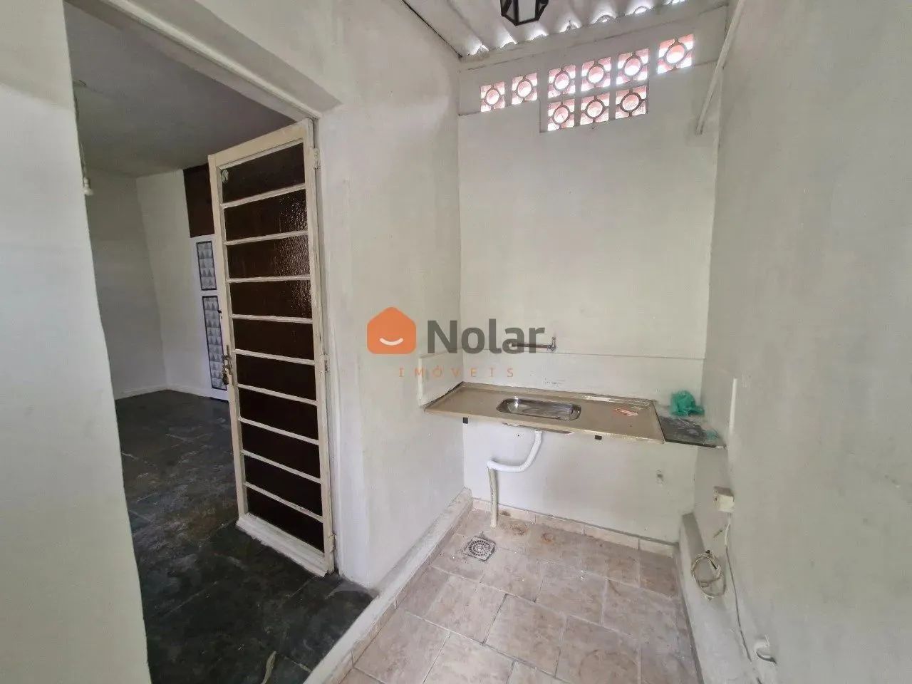 EXCELENTE CASA / BARRACÃO DE 01 QUARTO NO BAIRRO SANTA TEREZA EM BH - Foto 2