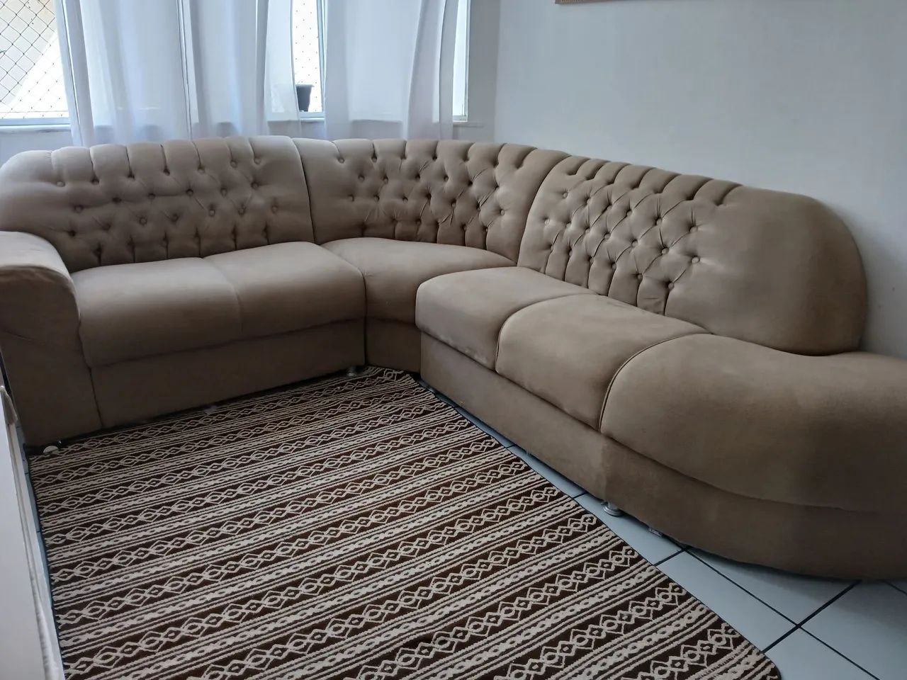 Sofá de Canto em Suede Bege