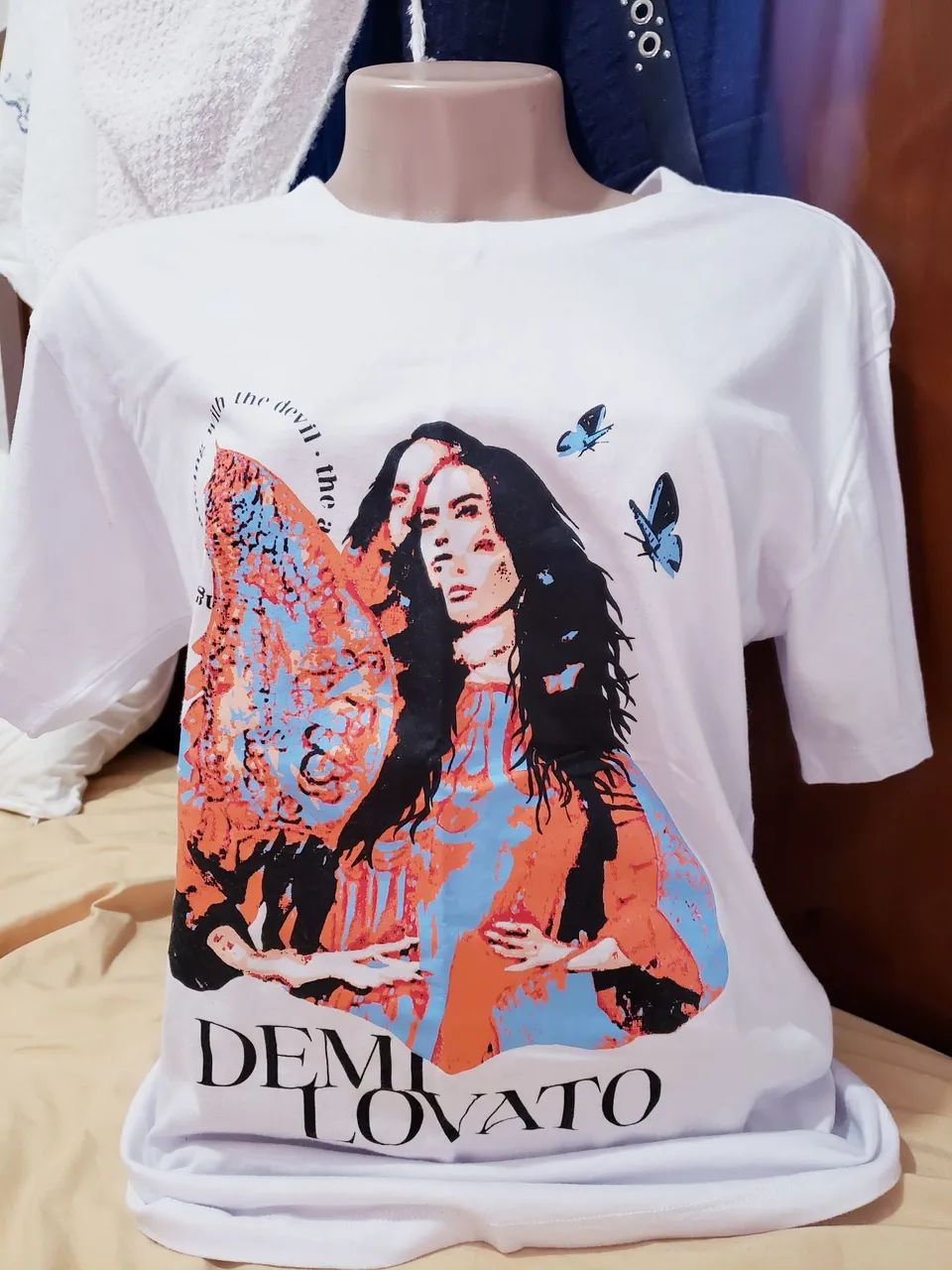 Camiseta Demi Lovato Dancing With The Devil - Foto 4