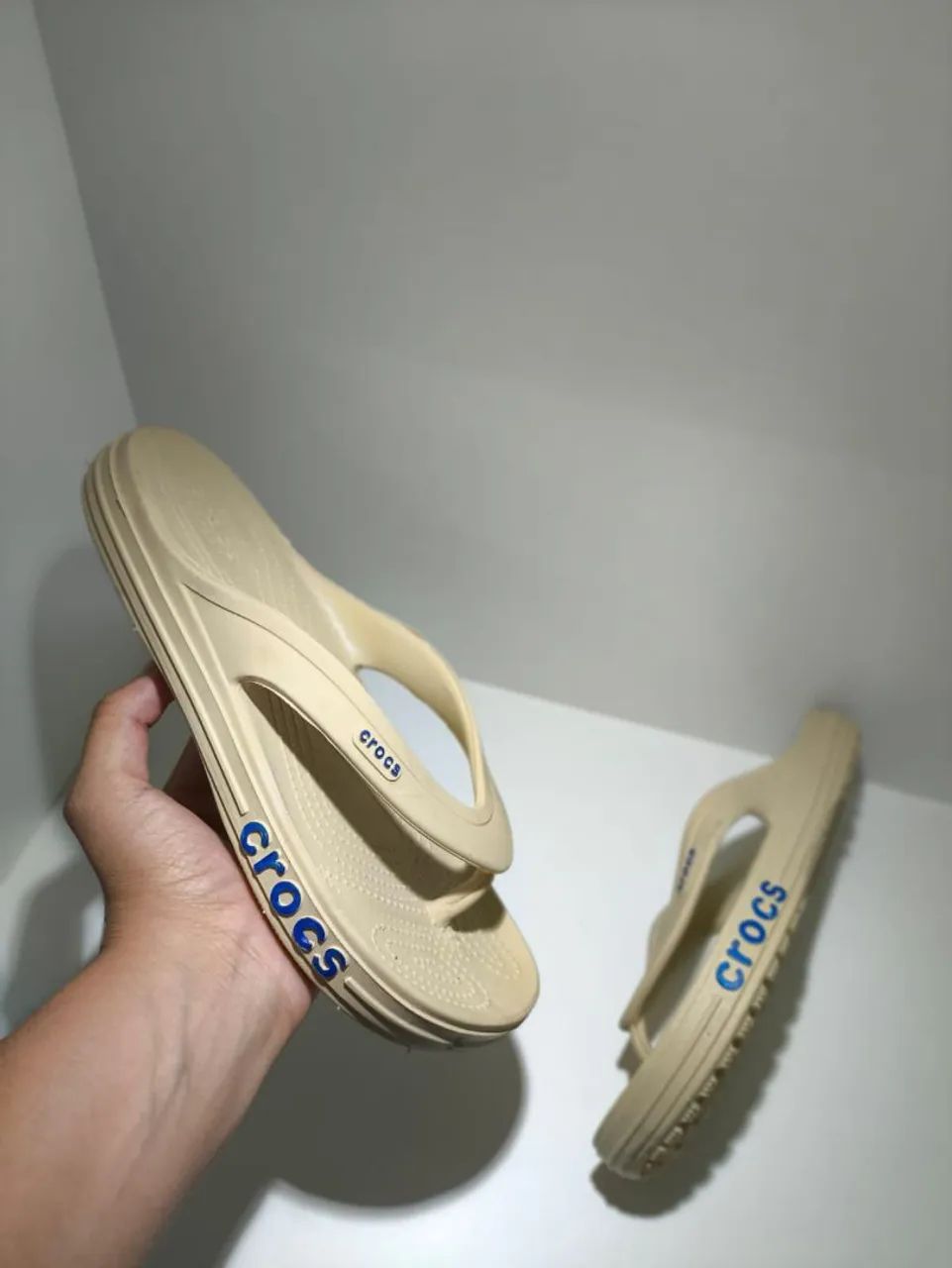 Sandália Crocs Masculina - Foto 2
