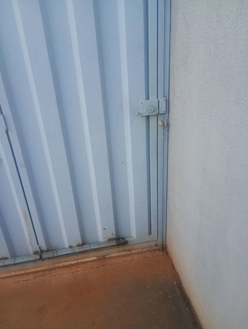 Serviço de troca de fechadura de portão