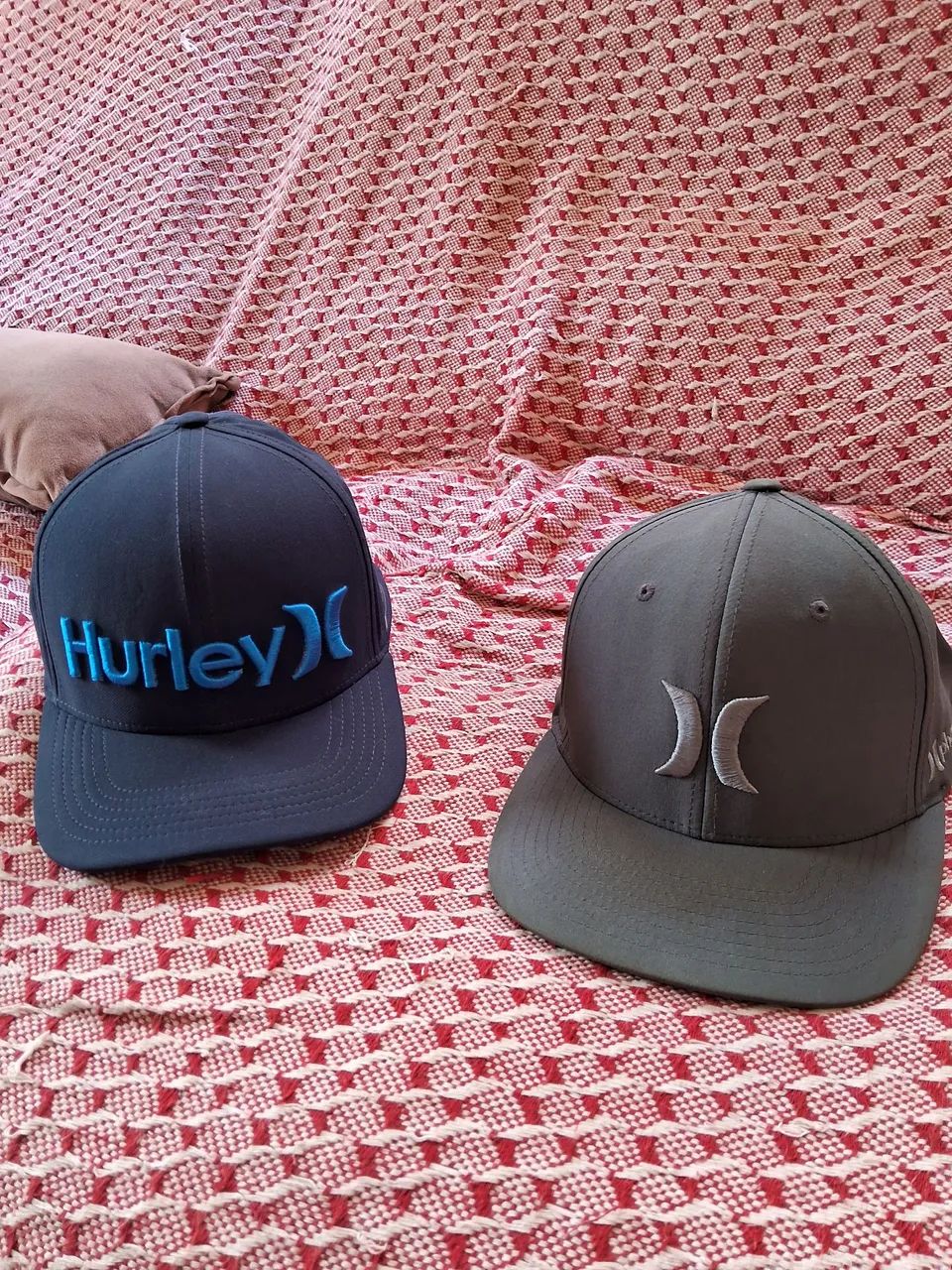 Boné Hurley original eu so tenho o verde ok - Foto 2