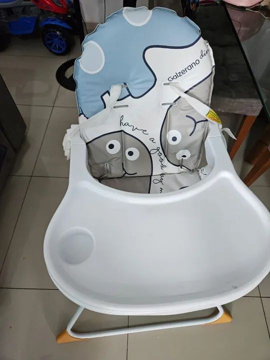 Cadeira de Alimentação Infantil Galzerano