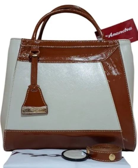 Bolsa de Mão em Couro Legítimo Anandra 