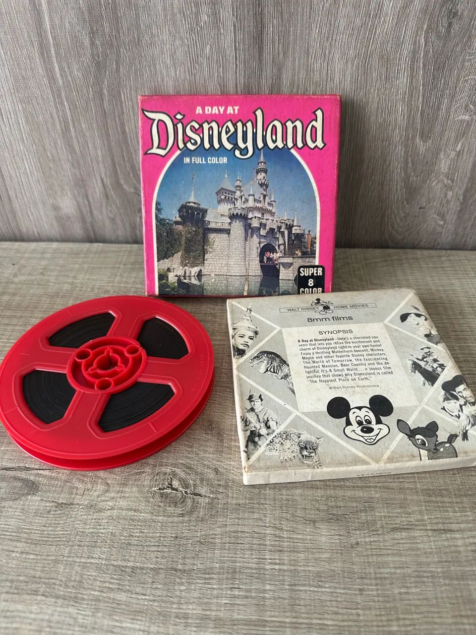 Walt Disney’s Disneyland Raridade Vintage Filme A Day at Disneyland Super 8 Color Walt