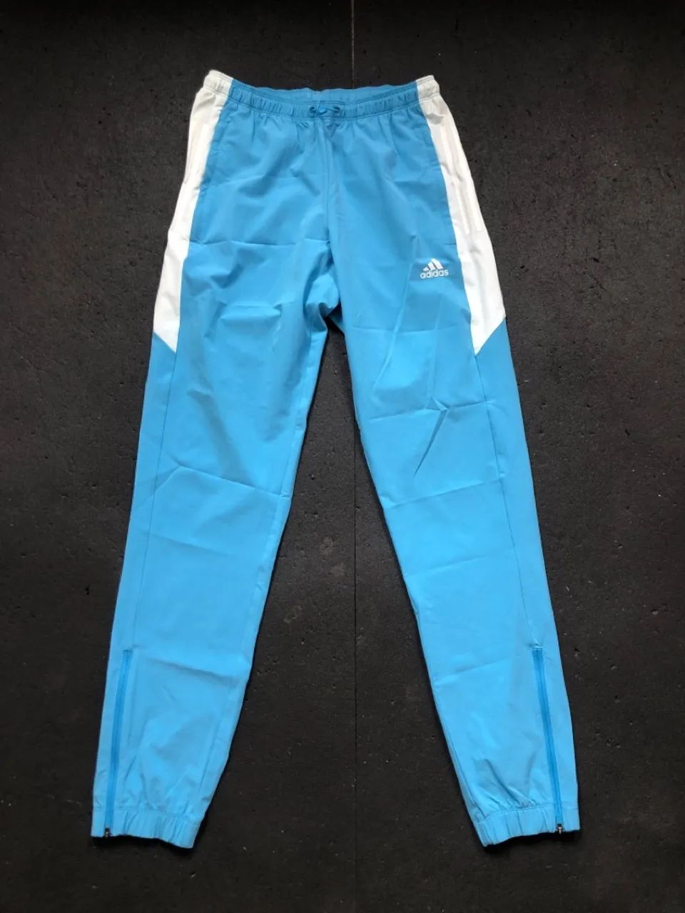 Conjunto original Adidas Azul, calça jogger e camiseta originals - Foto 3