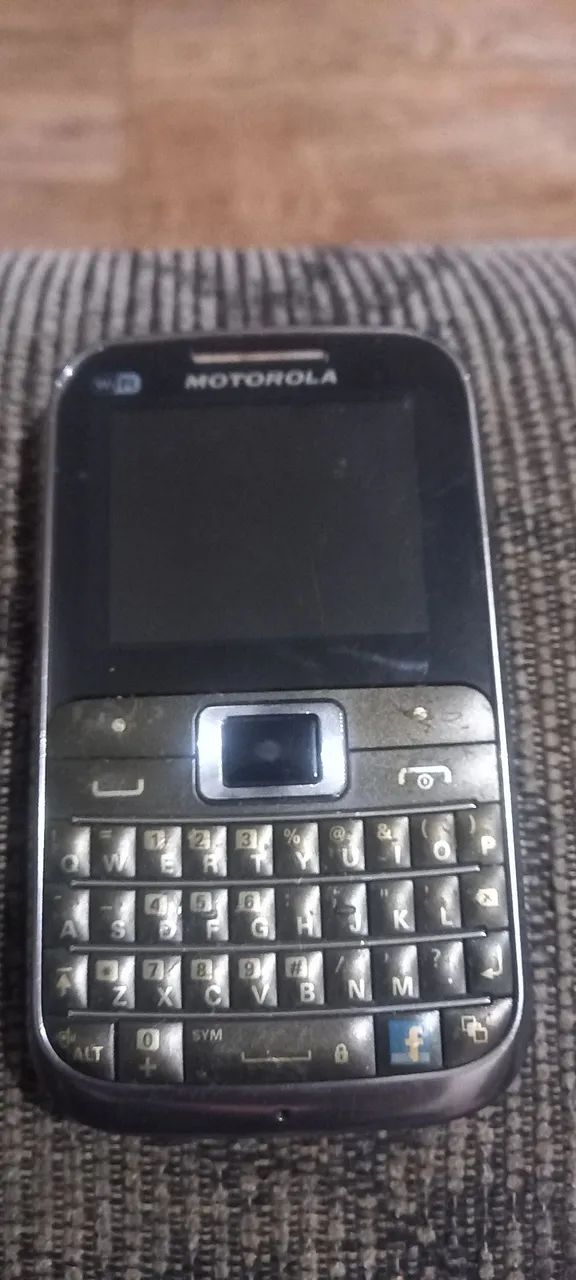 CELULAR MOTOROLA EX116