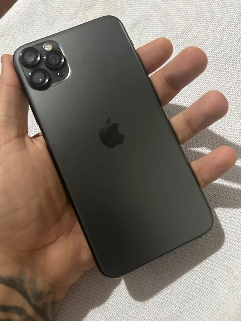 Celular em perfeito estado de conservação :No precinho