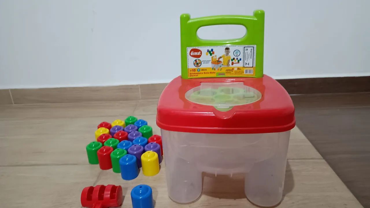 Brinquedos - Dinossauro e Cadeirinha bate-bate pinos - Foto 4