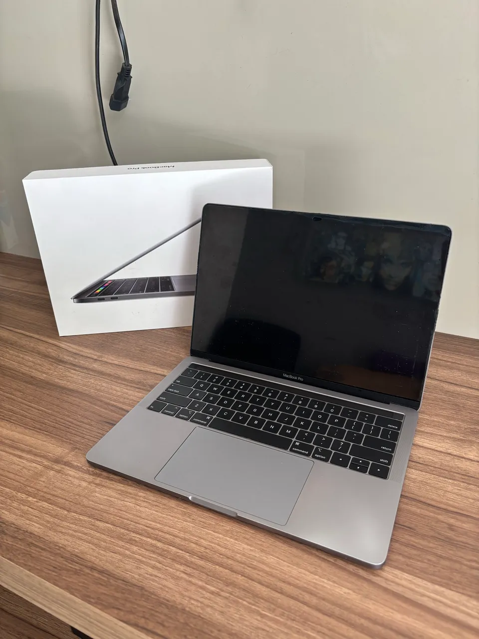 MacBook本体 MacBook Pro 13-inch 2019 Intel i7 OTH PRODUTOS - MacBook Pro 2019, MUHN2LL/A, Tela 13.3