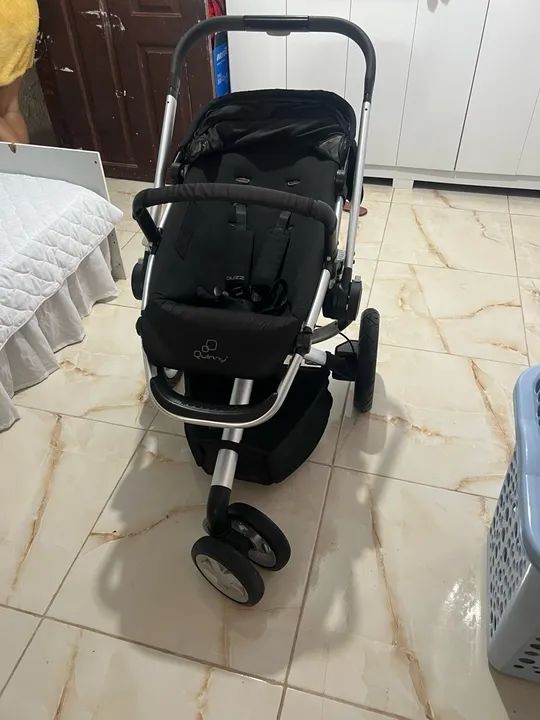 Carrinho de bebe quinny