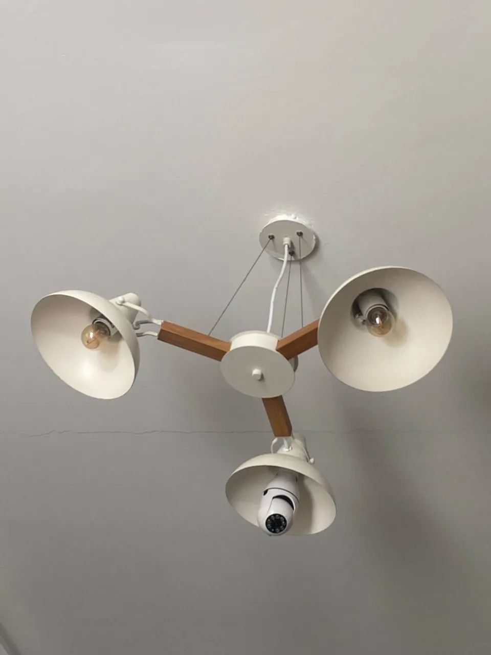 Lustre Moderno 3 Lâmpadas com Design Inovador