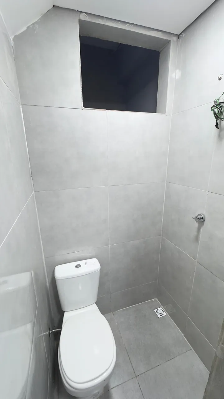 SALA COMERCIAL PARA LOCAÇÃO NO BAIRRO CENTRO AMERICA À 100 METROS DA AVENIDA DO CPA !!!
