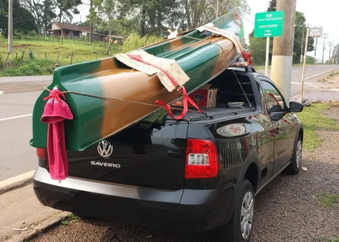 Canoa Canadense em Fibra de Vidro 4,12 metros