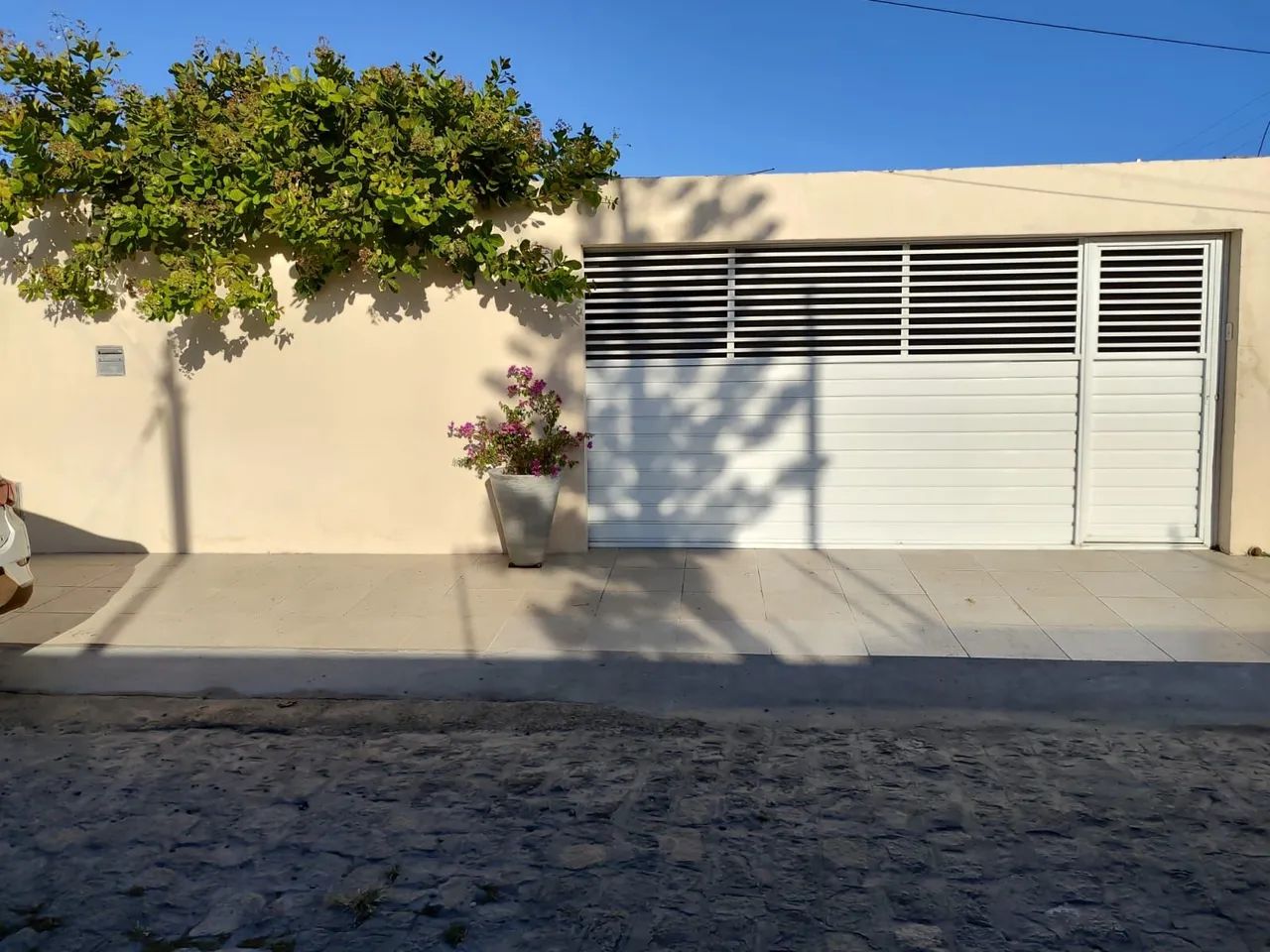 Venda de casa na Aruana
