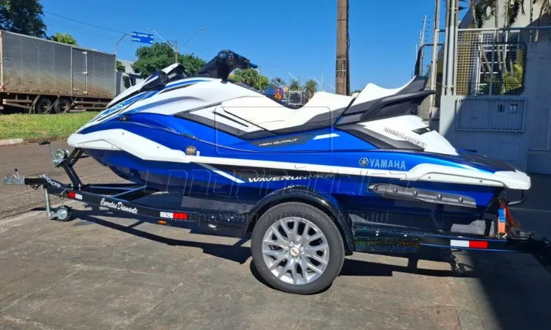 Jet Yamaha FX Cruiser HO