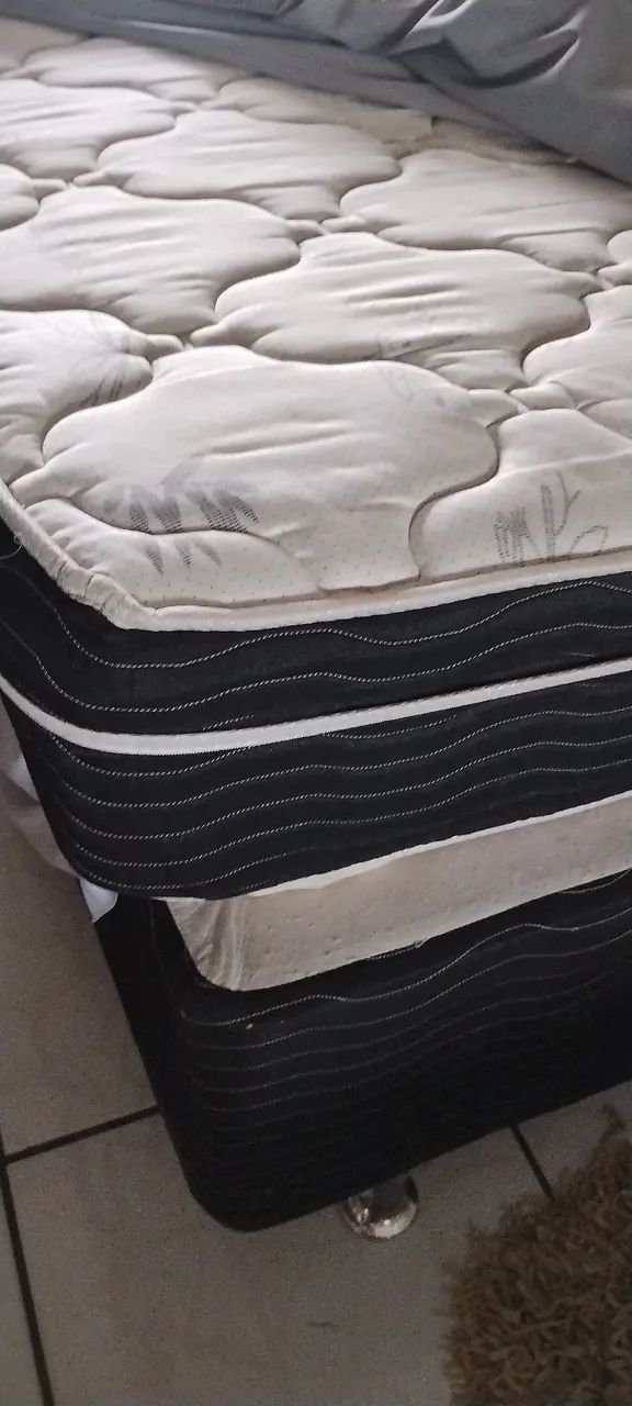 Cama Box Queen com colchão