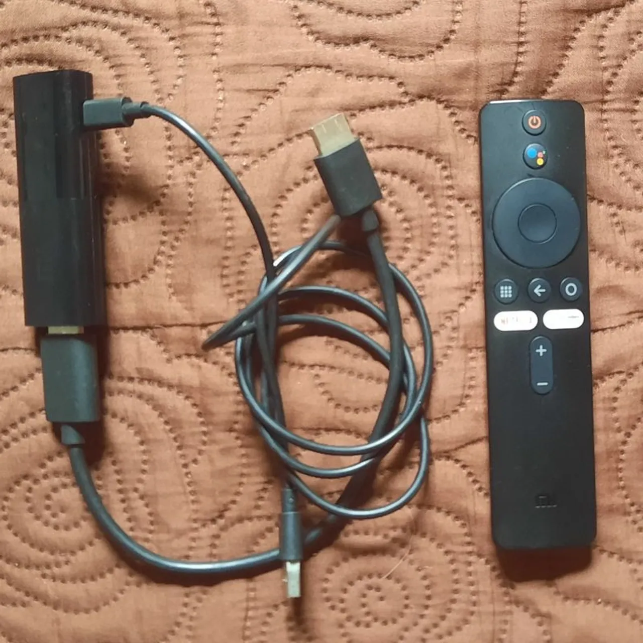 Xiaomi Mi TV Stick + Controle Remoto