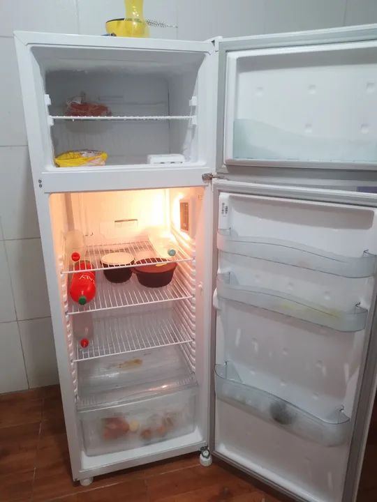 Geladeira cônsul 334L - Foto 3