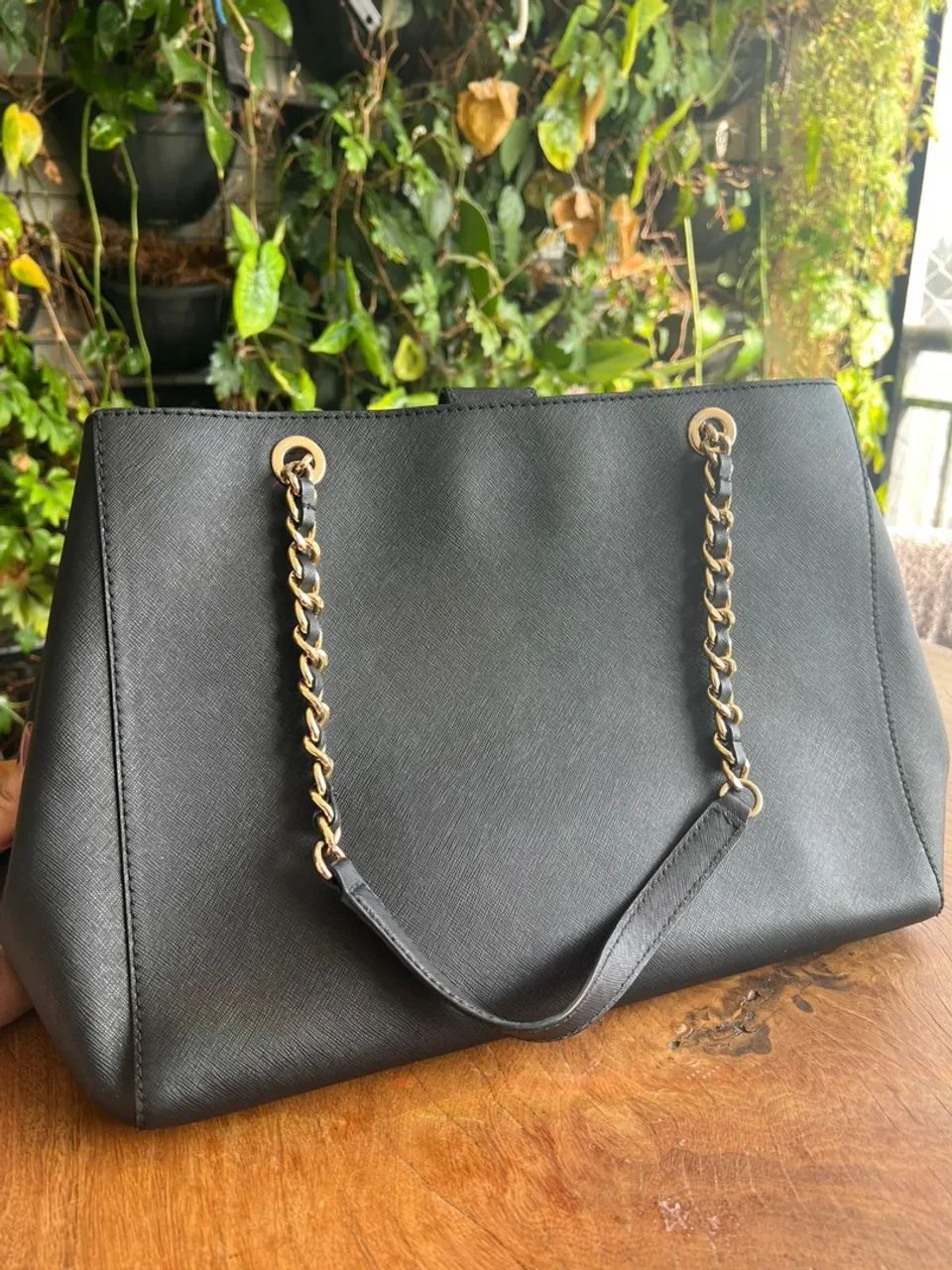 Bolsa Tote Michael Michael Kors Susannah Preta - Foto 2