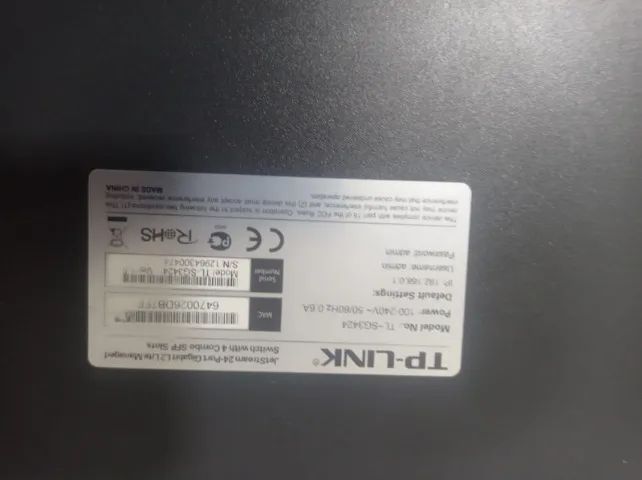 Switch TP-LINK TL-SG3424 JetStream L2 de 24 portas com 4 slots SFP combinados - Foto 5