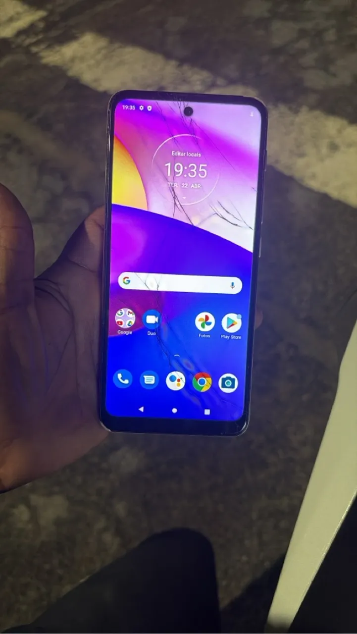 Moto e40 trincado
