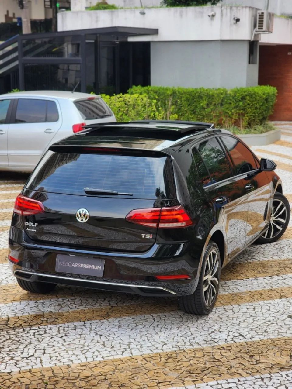 Volkswagen Golf 1.0 200 TSI 2018 com teto solar e apenas 40mil km - Foto 3
