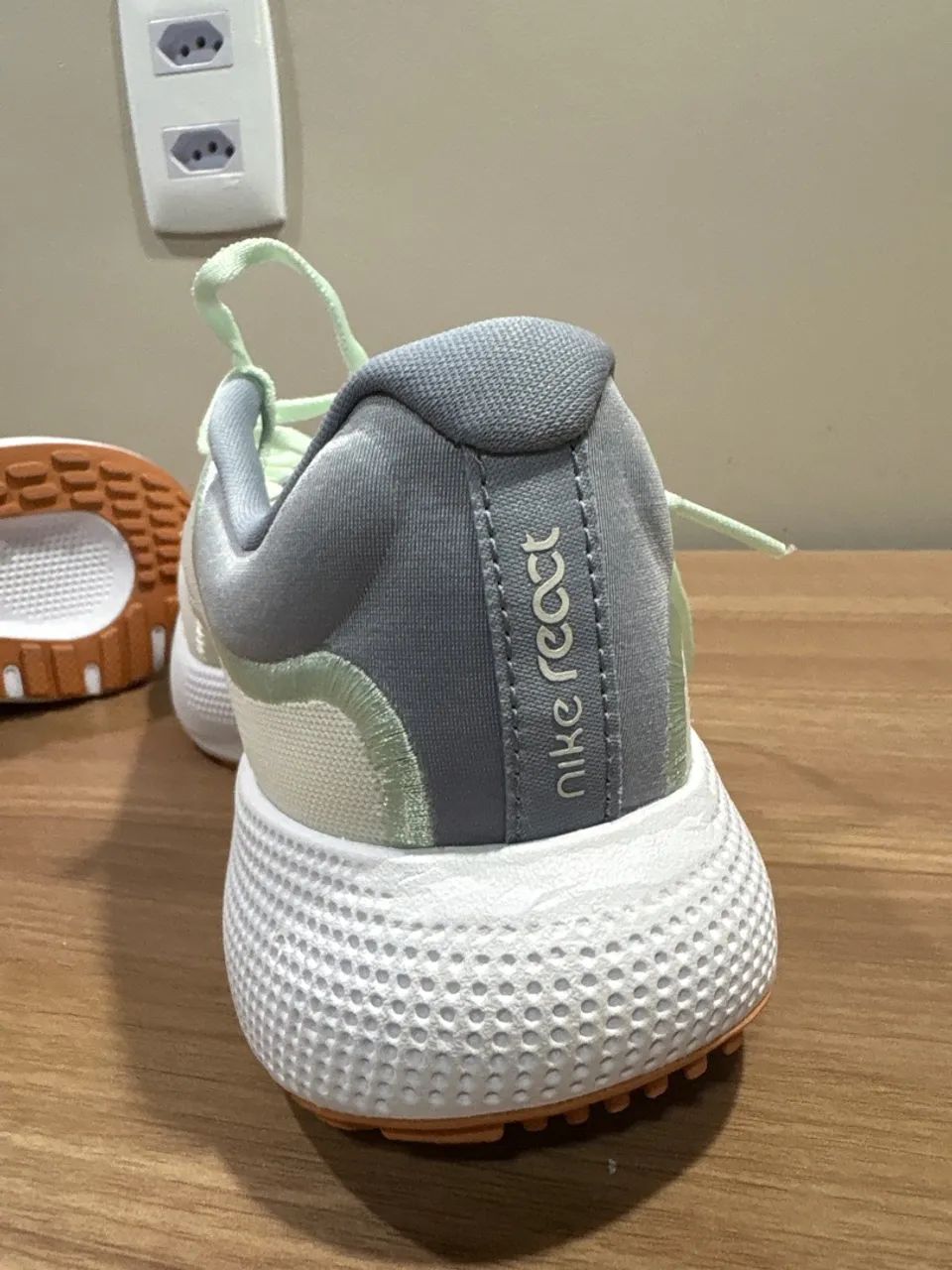 Tênis Nike React Feminino