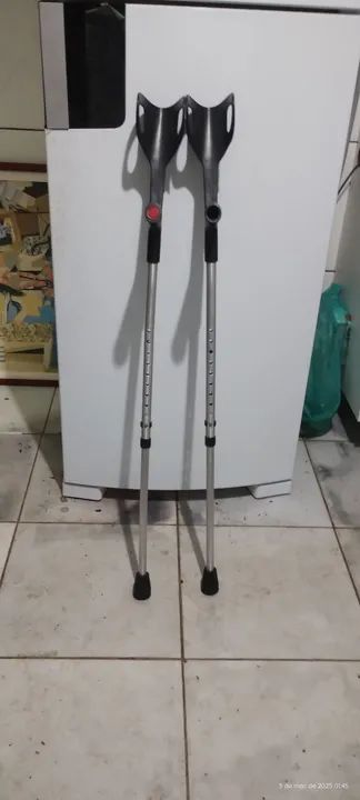 Par de Muletas canadense em alumínio 