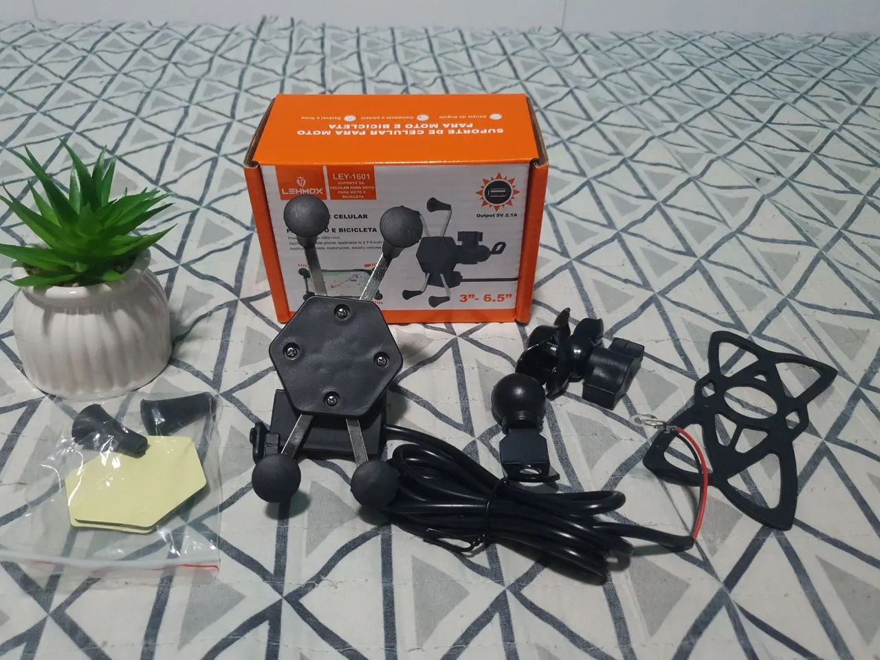 Suporte celular moto garra com usb carregamento 