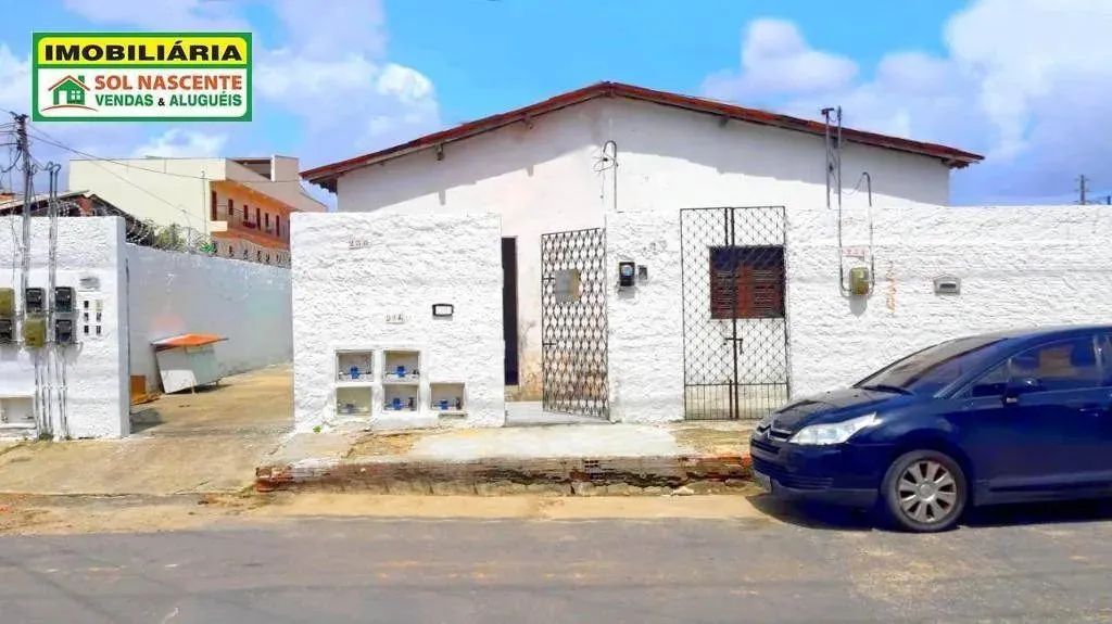 VENDE PRÉDIO COM 8 KITNETES NO PASSARÉ
