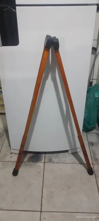 Par de muletas de madeira - Foto 2