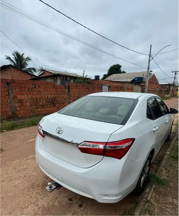 Corolla bem conservado