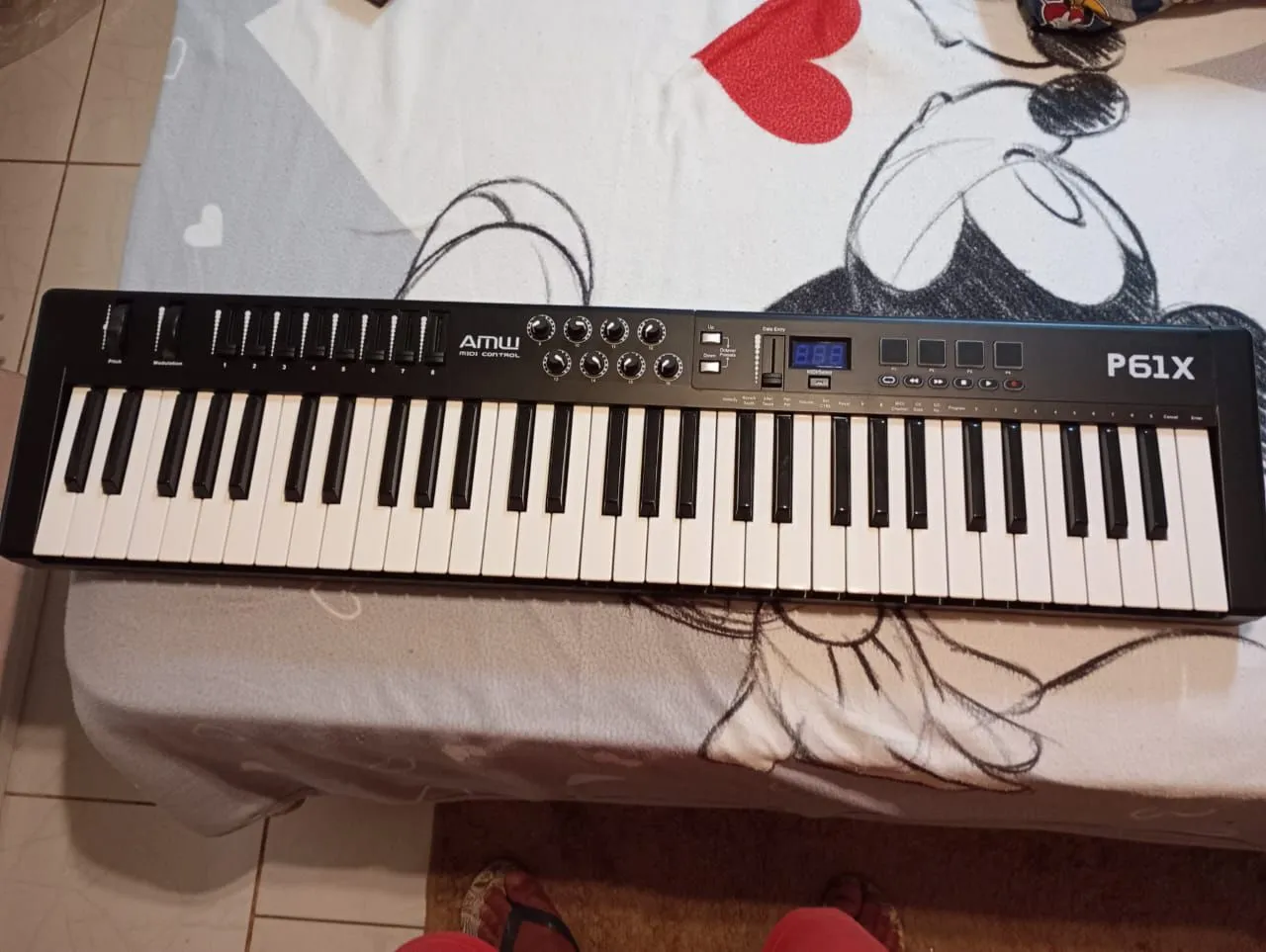 Teclado controlador seme novo!
