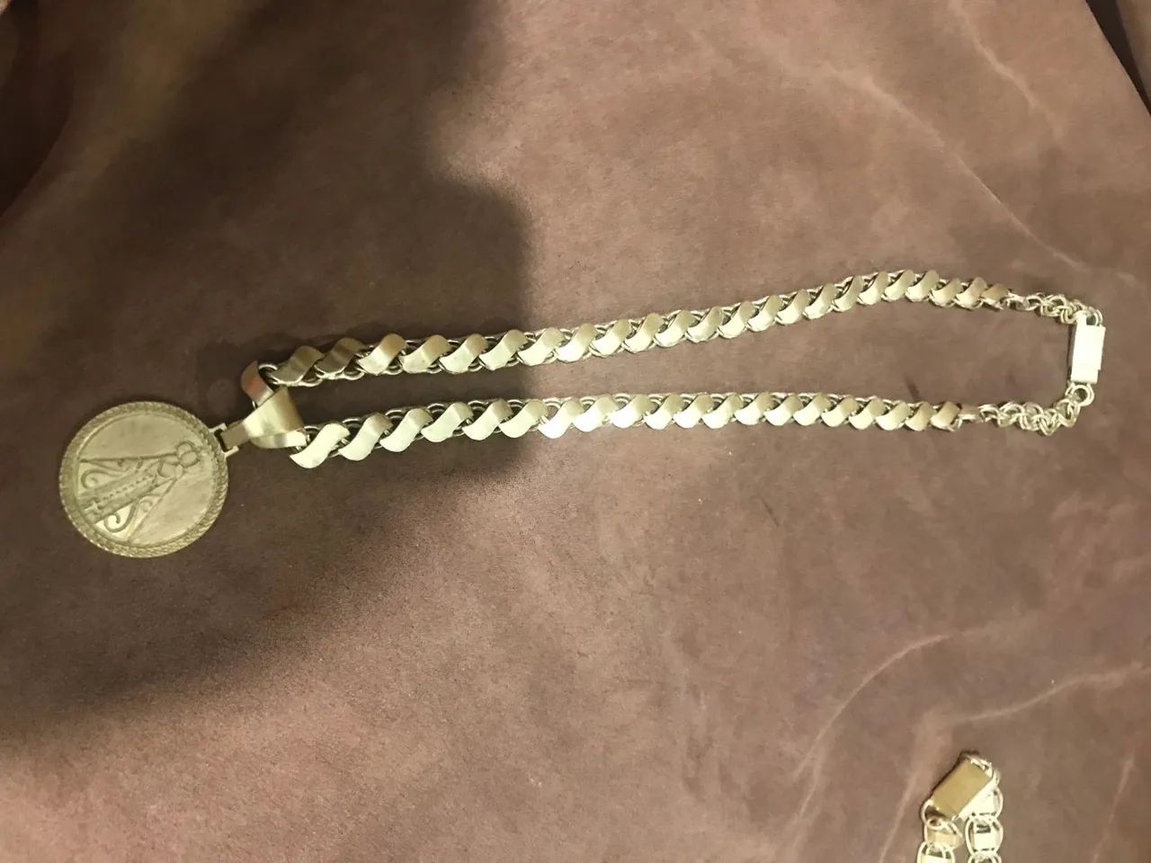 Cordão de moeda antigas com Pingente de Coração - Jesus é o Dono do Lugar - Foto 4
