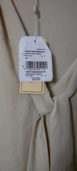 Blusa feminina bege com laço - Foto 2