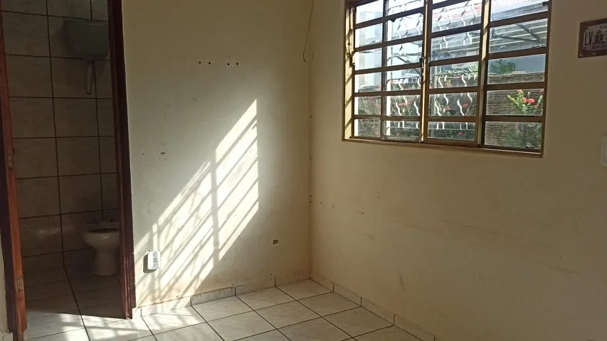 Kitnet livre de água R$700 - *