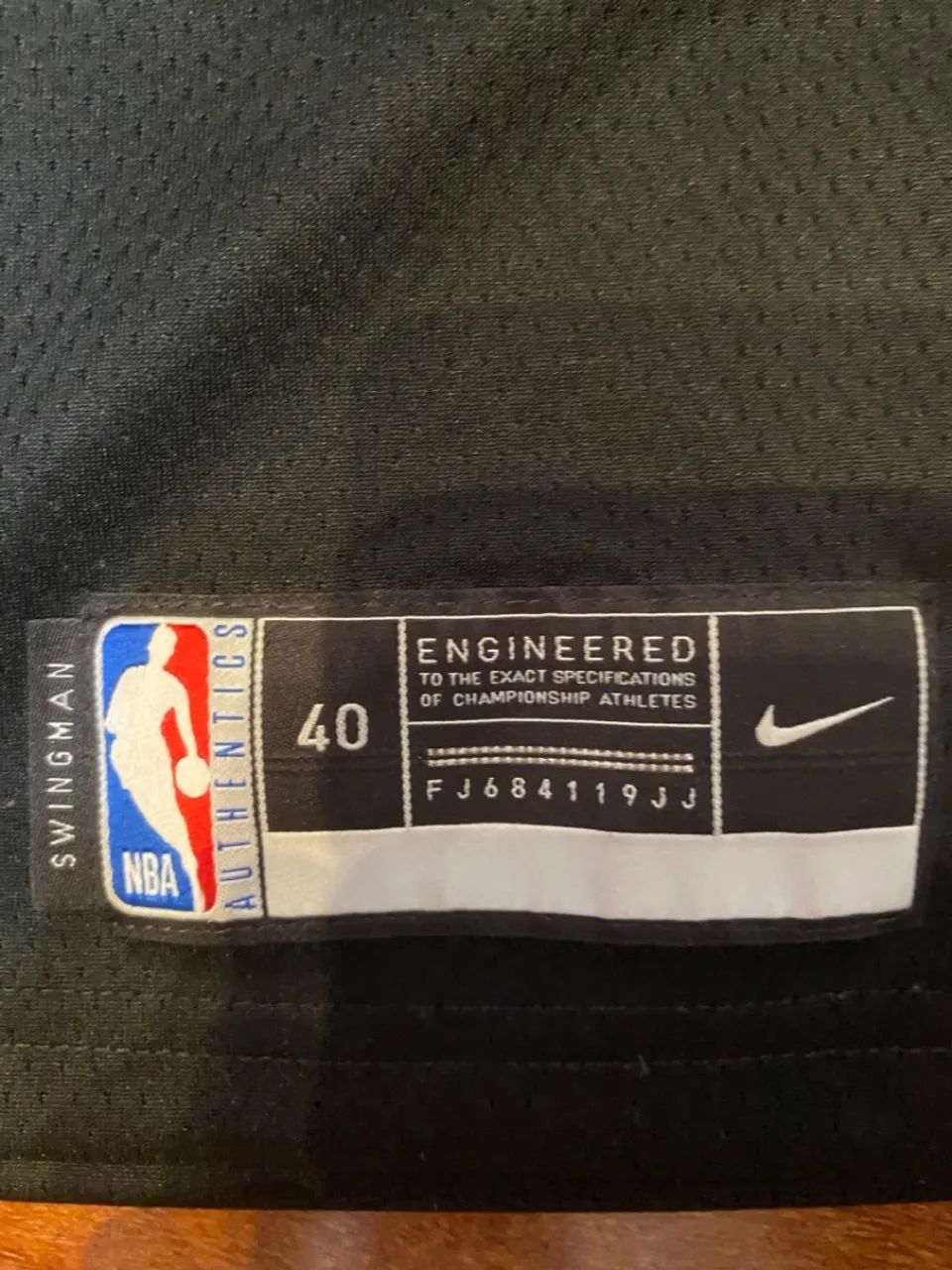 Camiseta Brooklyn Nets Kyrie Irving - Tamanho P - Nova - Foto 4