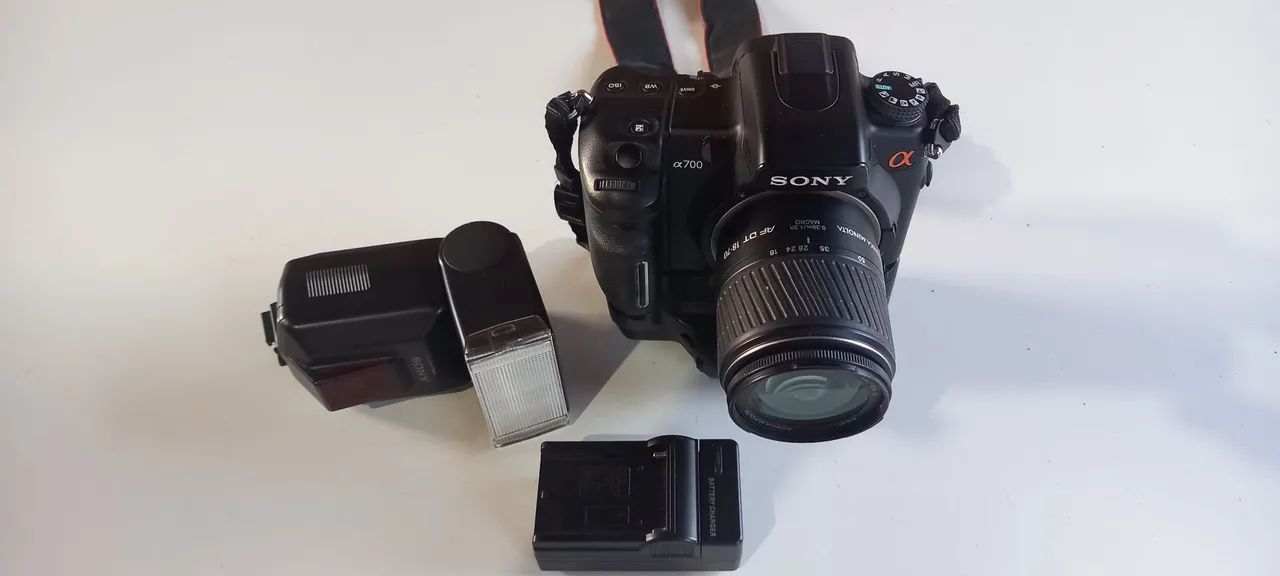 Câmera Sony Alpha a700 com Lente 18-70mm - Foto 5
