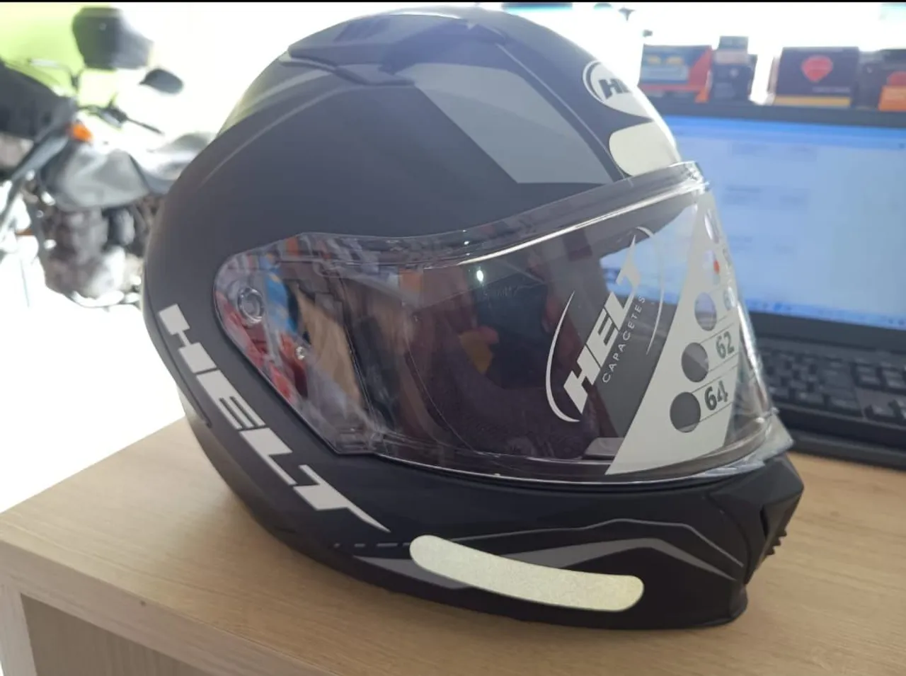 Capacete Helt Avant preto fosco n. 58