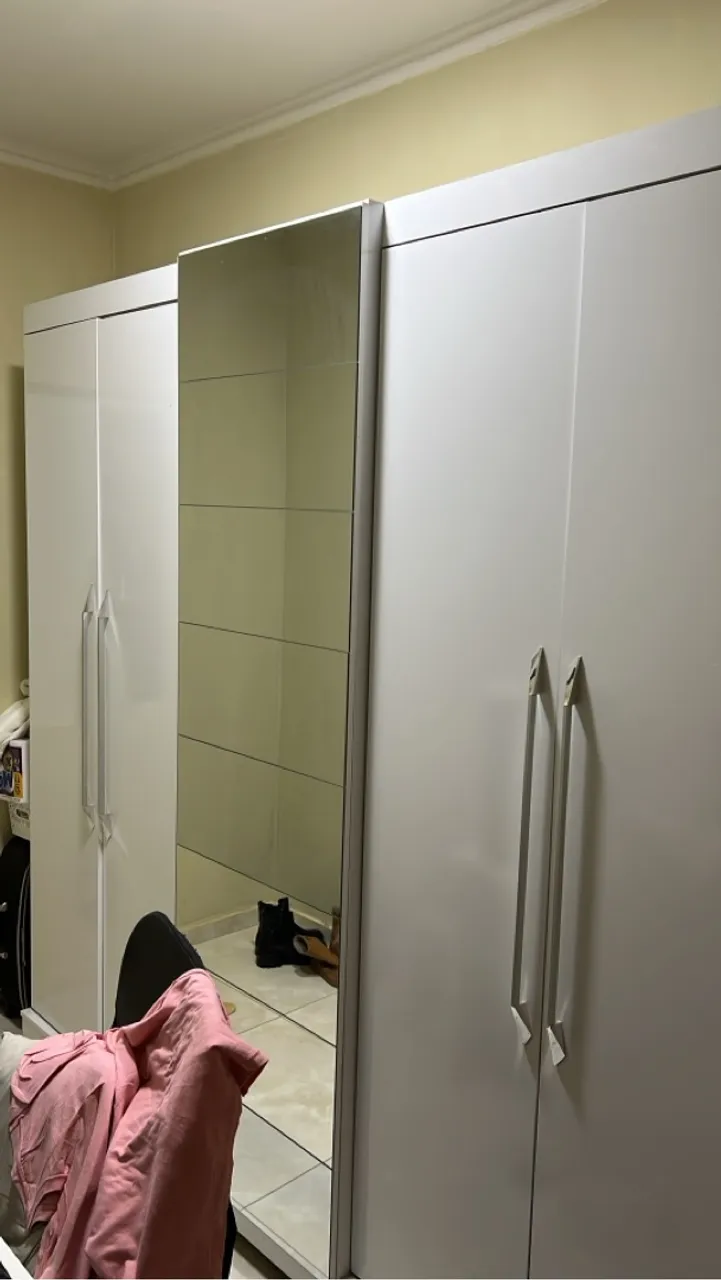 Guarda roupa de casal 5 portas de abrir, com vidro