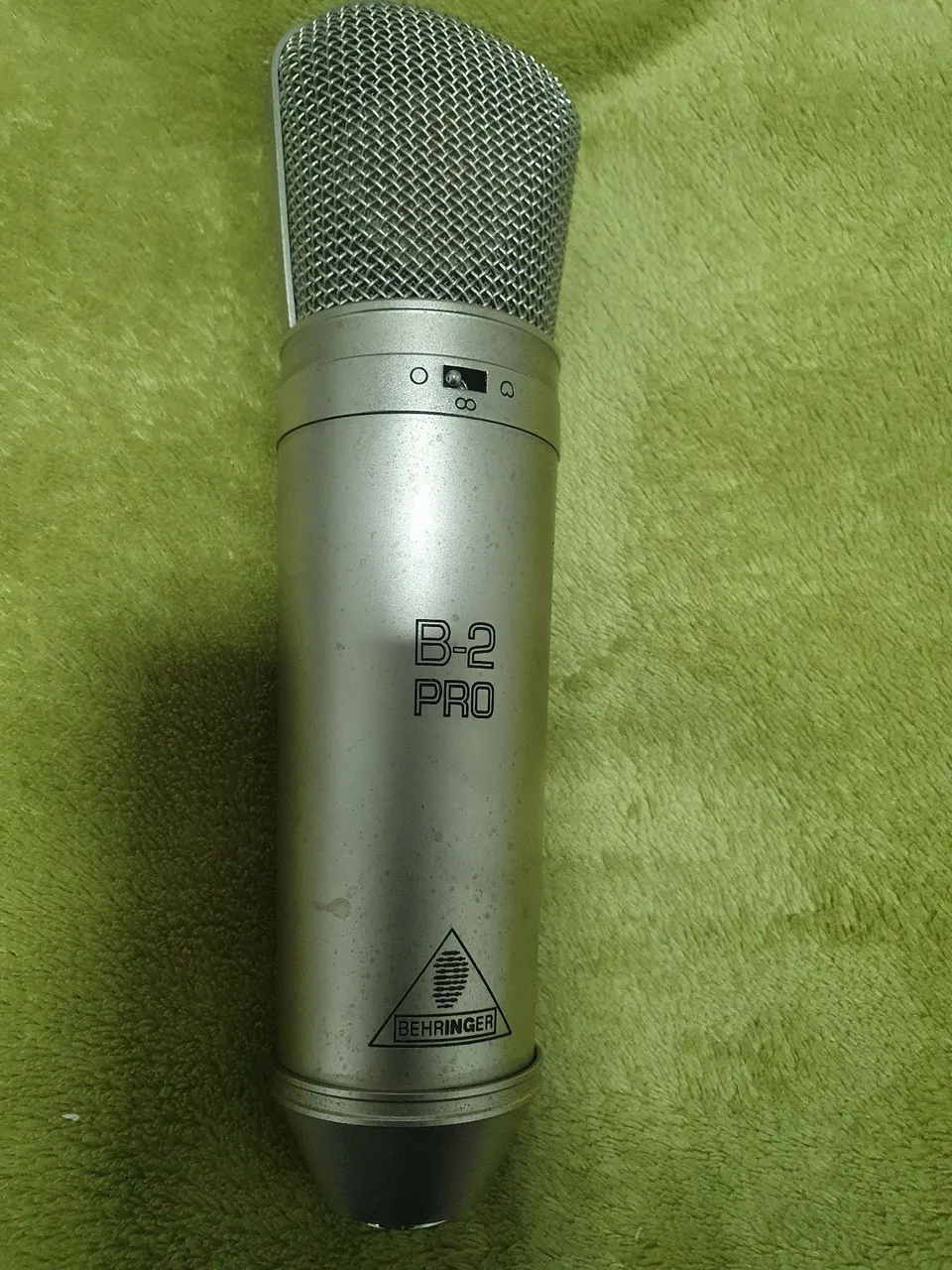 Microfone Condensador Behringer B-2 ...com estojo e aranha original ..f *