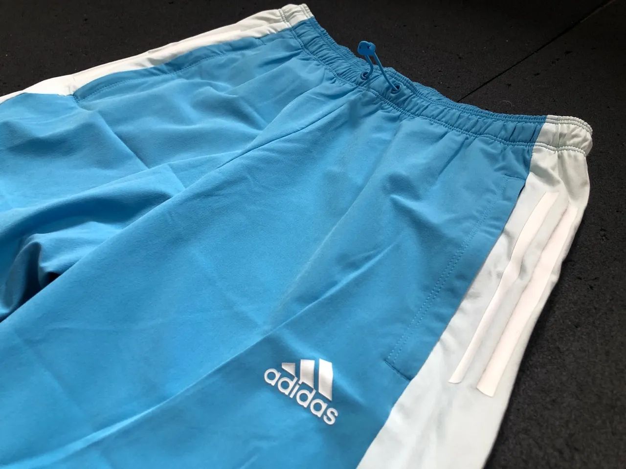 Conjunto original Adidas Azul, calça jogger e camiseta originals - Foto 4